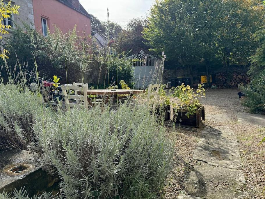 Petite Maison Independante Avec Parking Vétheuil Exteriér fotografie