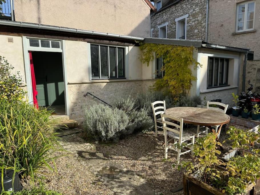 Petite Maison Independante Avec Parking Vétheuil Exteriér fotografie